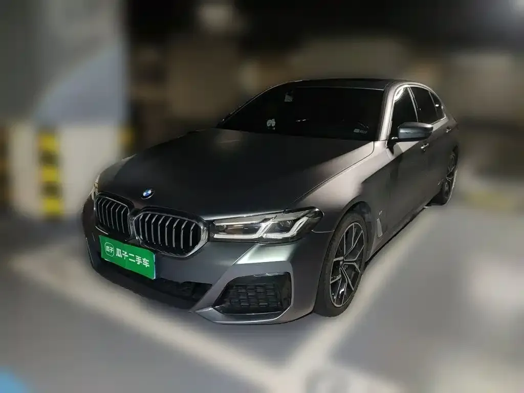 BMW 5 Series — фото 1