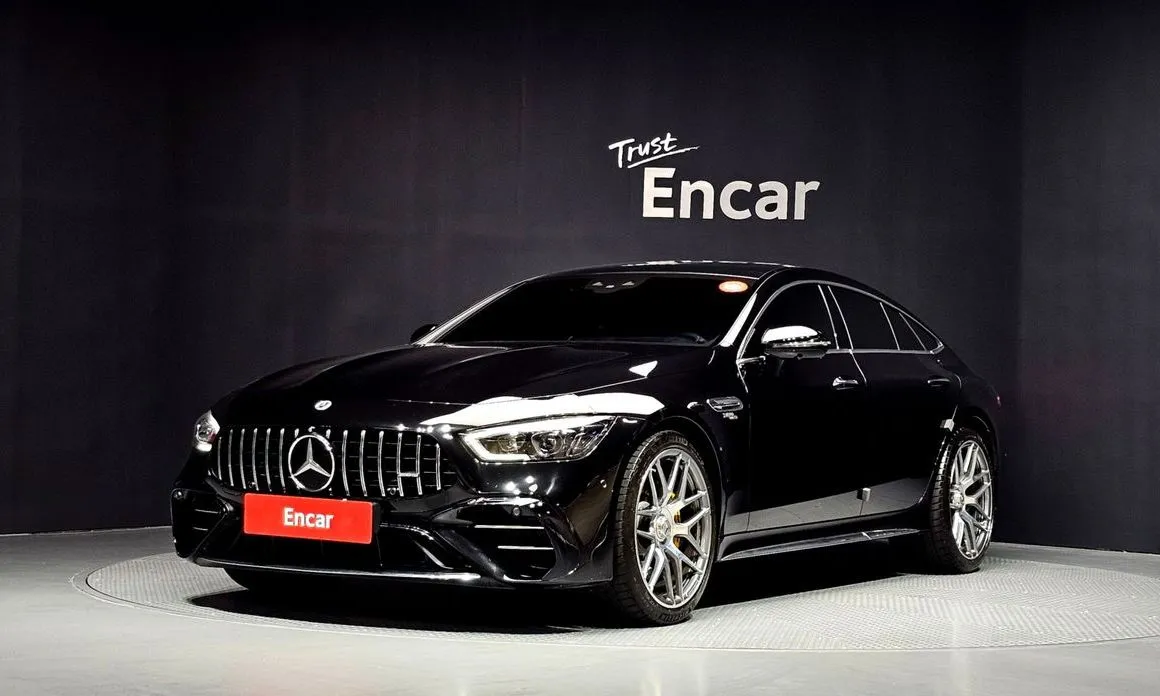 Mercedes-Benz AMG GT — фото 1