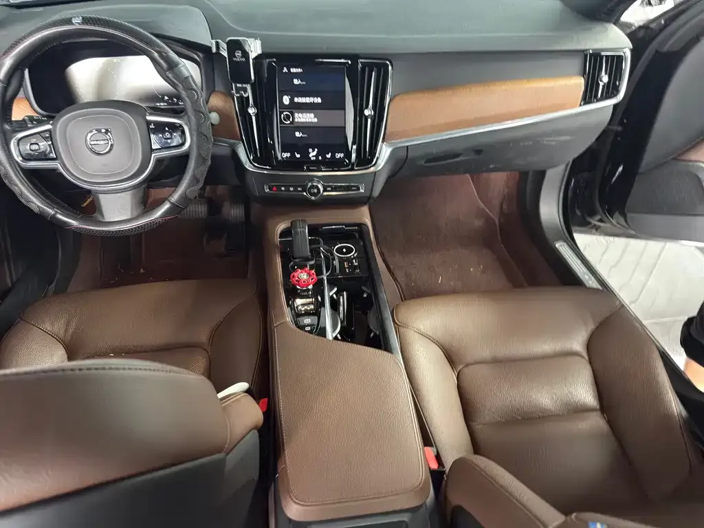 Volvo S90 — фото 4