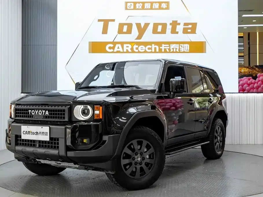 Toyota Prado — фото 1