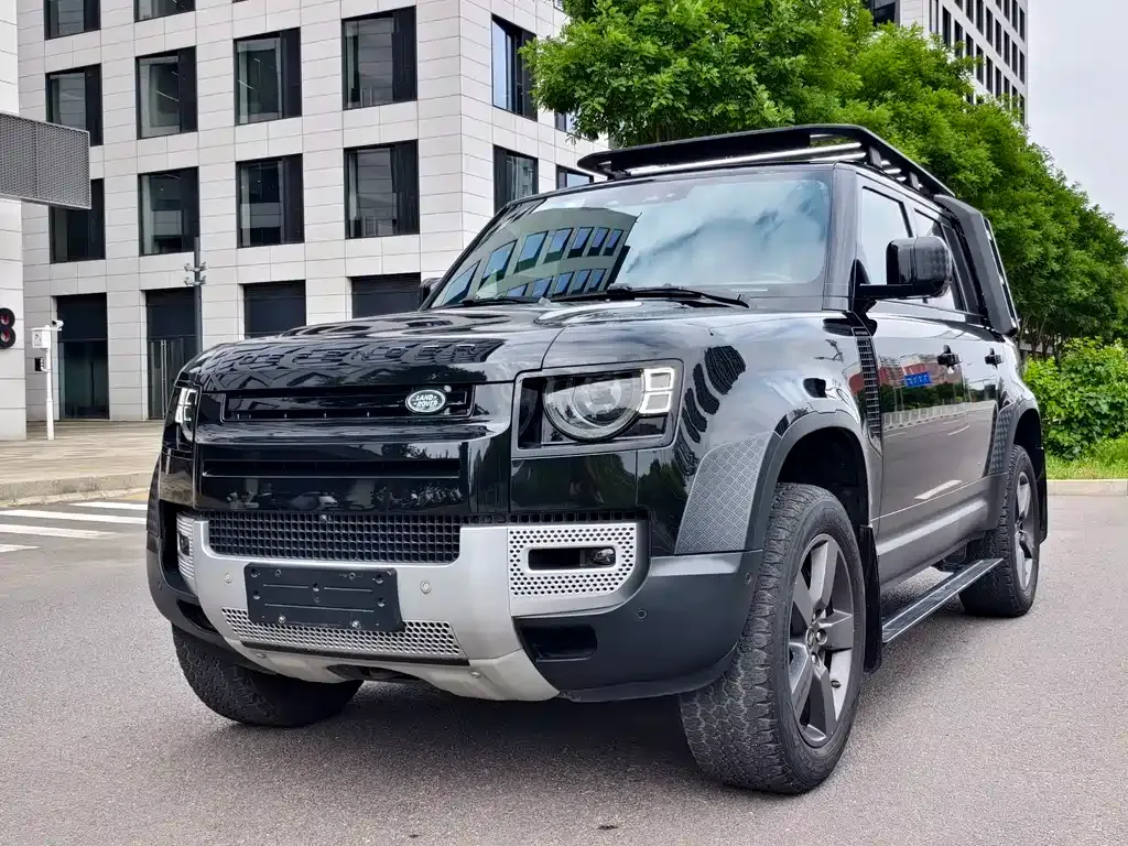Land Rover Defender — фото 1