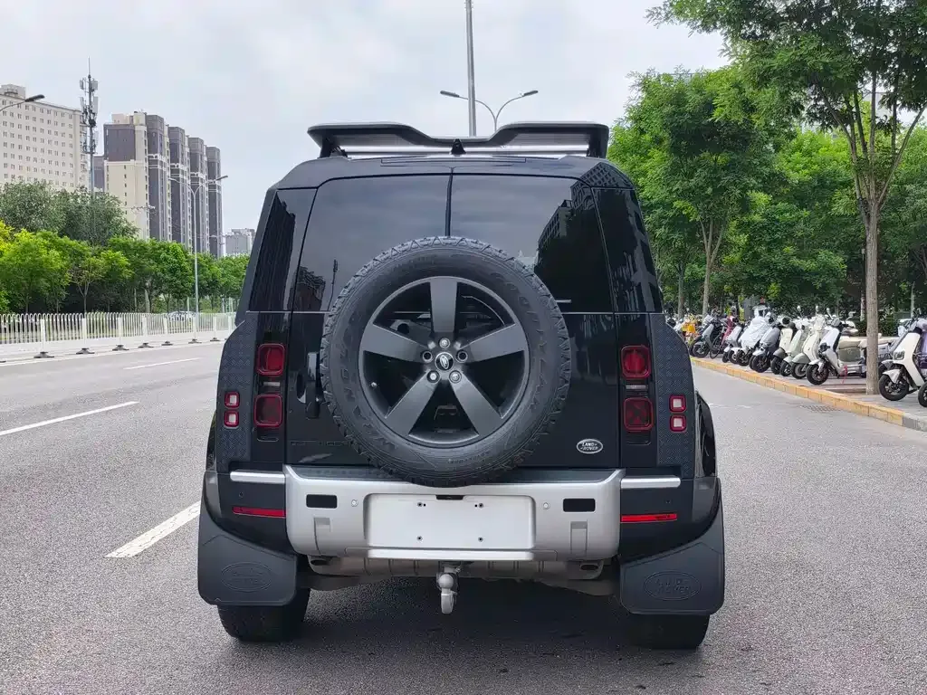 Land Rover Defender — фото 2