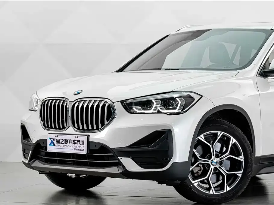 BMW X1 — фото 10