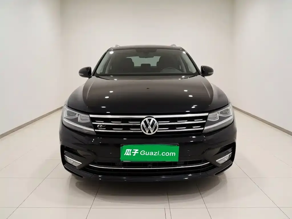 Volkswagen Tiguan L — фото 9