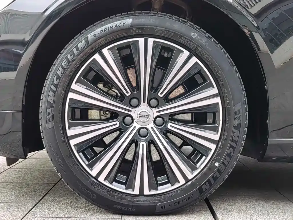 Volvo S90 — фото 7