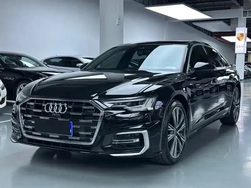 Audi A6L — фото 1