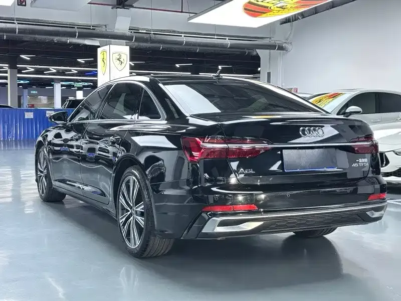 Audi A6L — фото 6