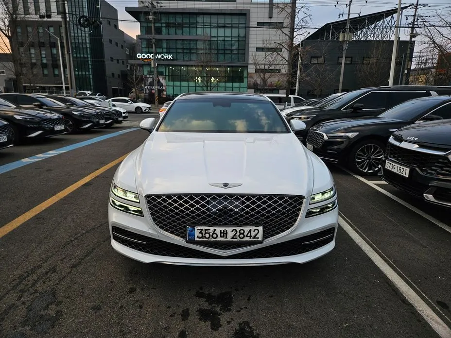 Genesis G80 — фото 1