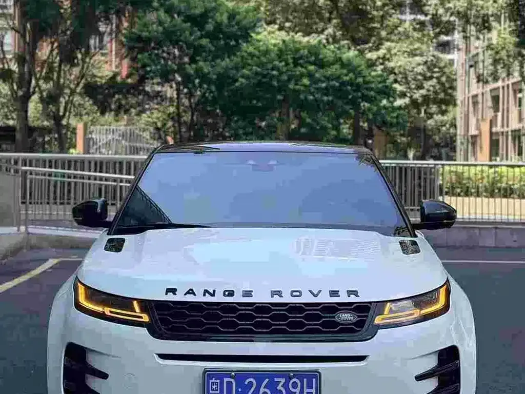 Land Rover Evoque — фото 1