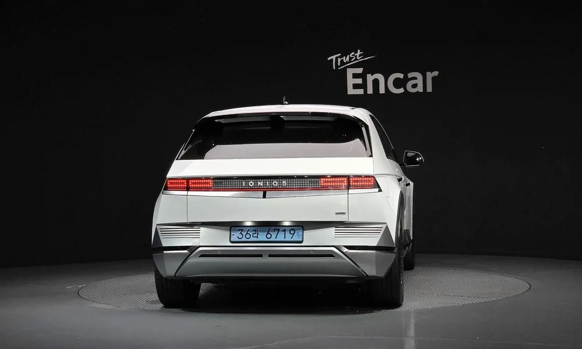 Hyundai Ioniq5 — фото 2
