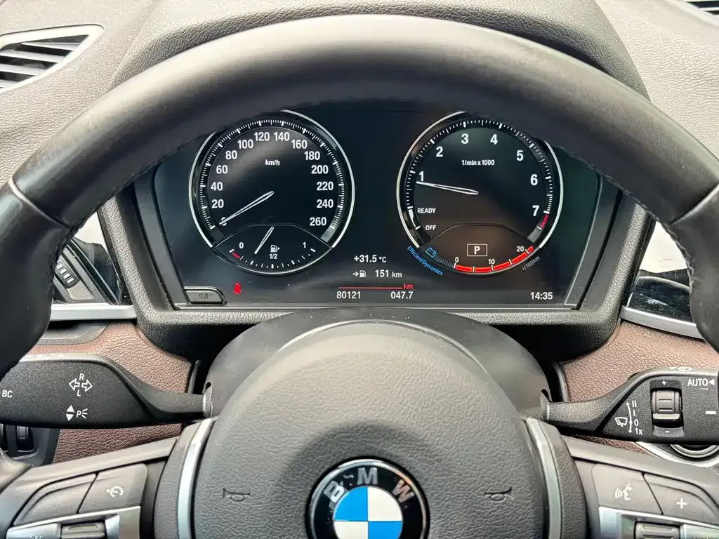 BMW X1 — фото 3