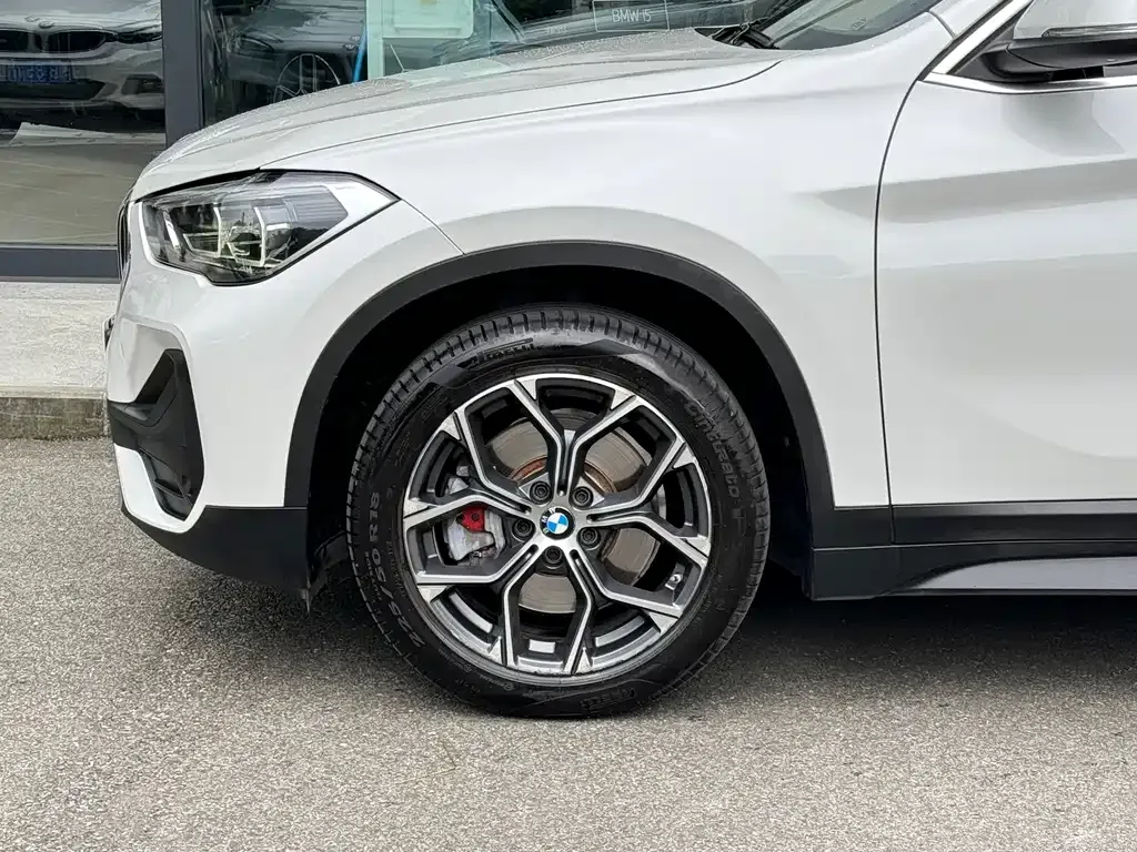 BMW X1 — фото 4