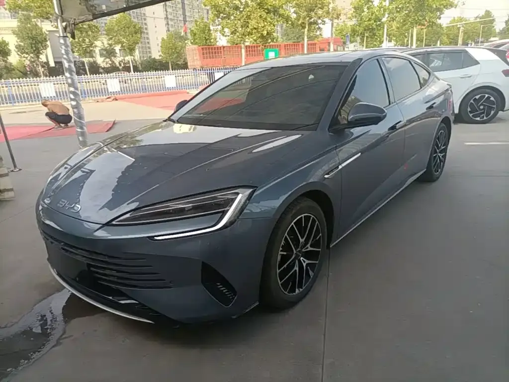 BYD Seal — фото 7