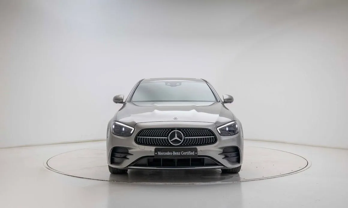 Mercedes-Benz E-Class — фото 5