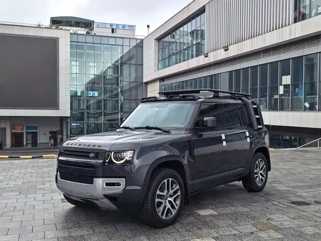 Land Rover Defender — фото 1