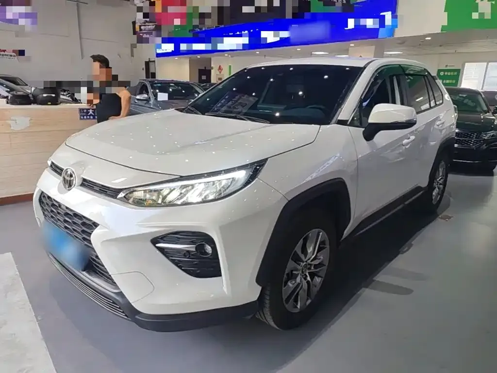 Toyota Wildlander — фото 1