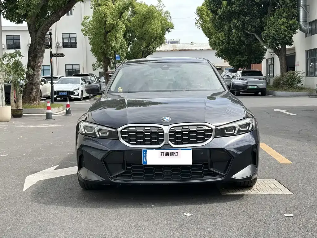 BMW 3 Series — фото 1