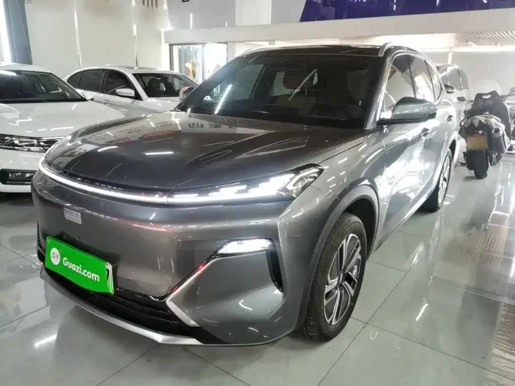 Geely Galaxy Xingjian 7 — фото 1