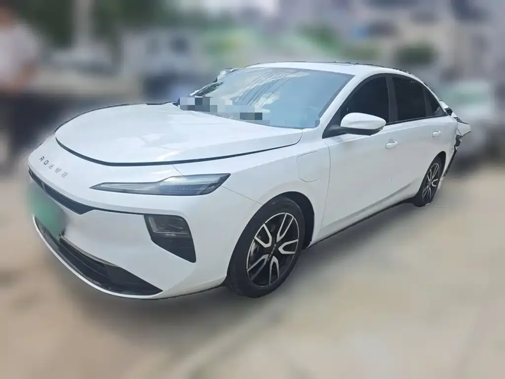 Roewe D6 — фото 1