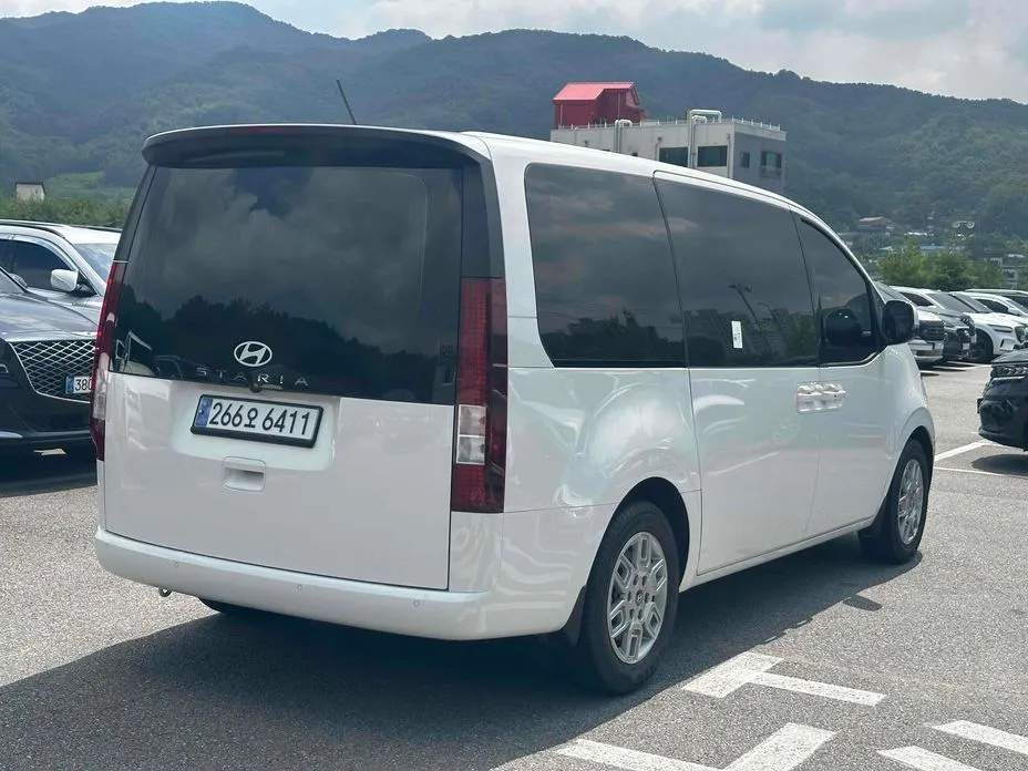 Hyundai Staria — фото 10