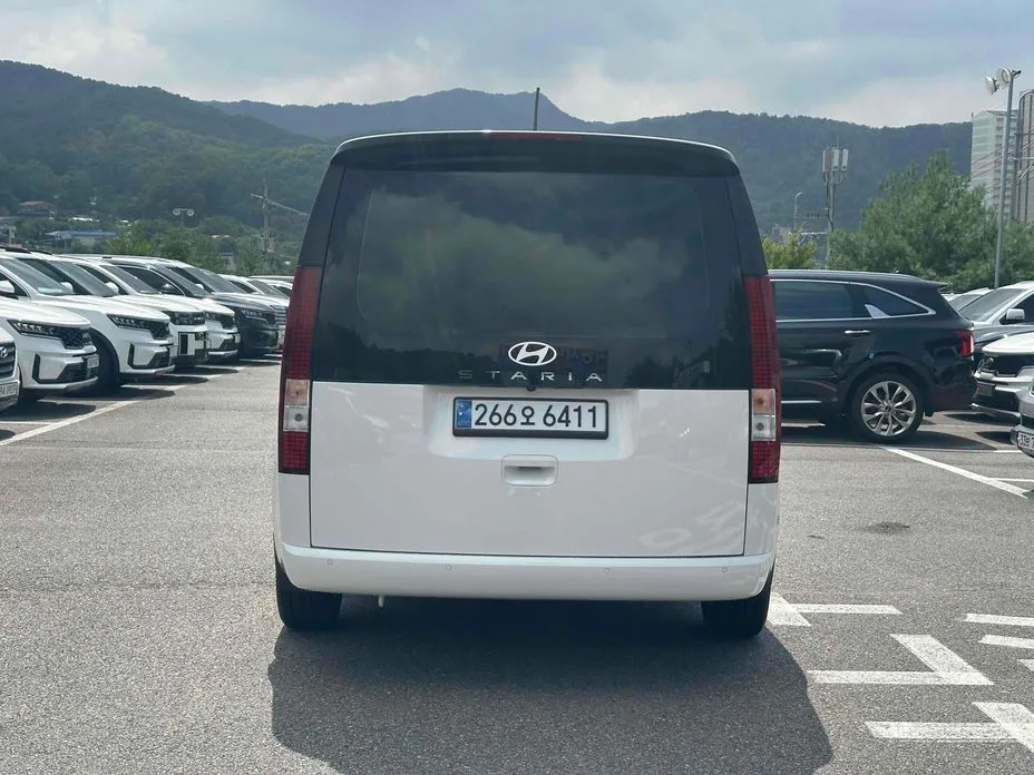 Hyundai Staria — фото 4