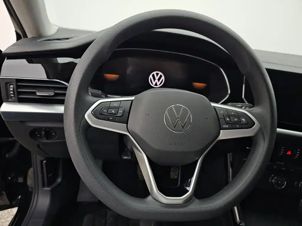 Volkswagen Passat — фото 3