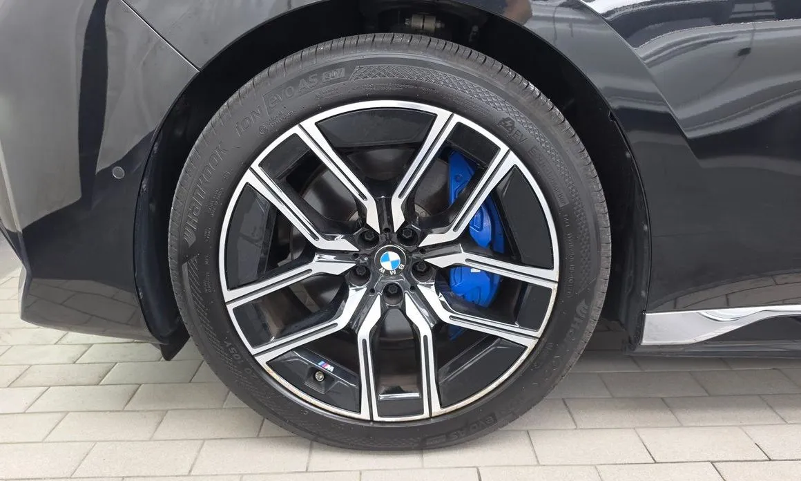 BMW i7 — фото 3
