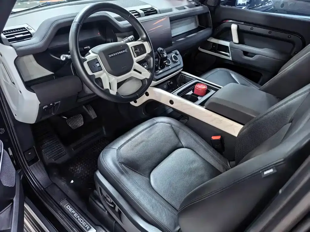 Land Rover Defender — фото 8