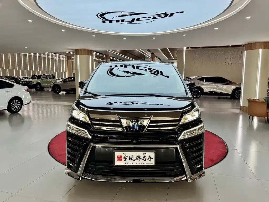 Toyota Vellfire — фото 4