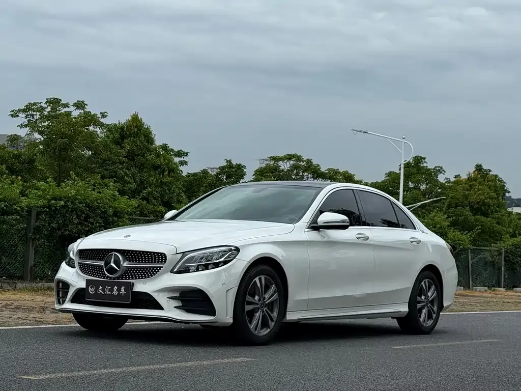 Mercedes-Benz C-Class — фото 1