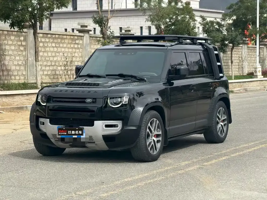 Land Rover Defender — фото 1
