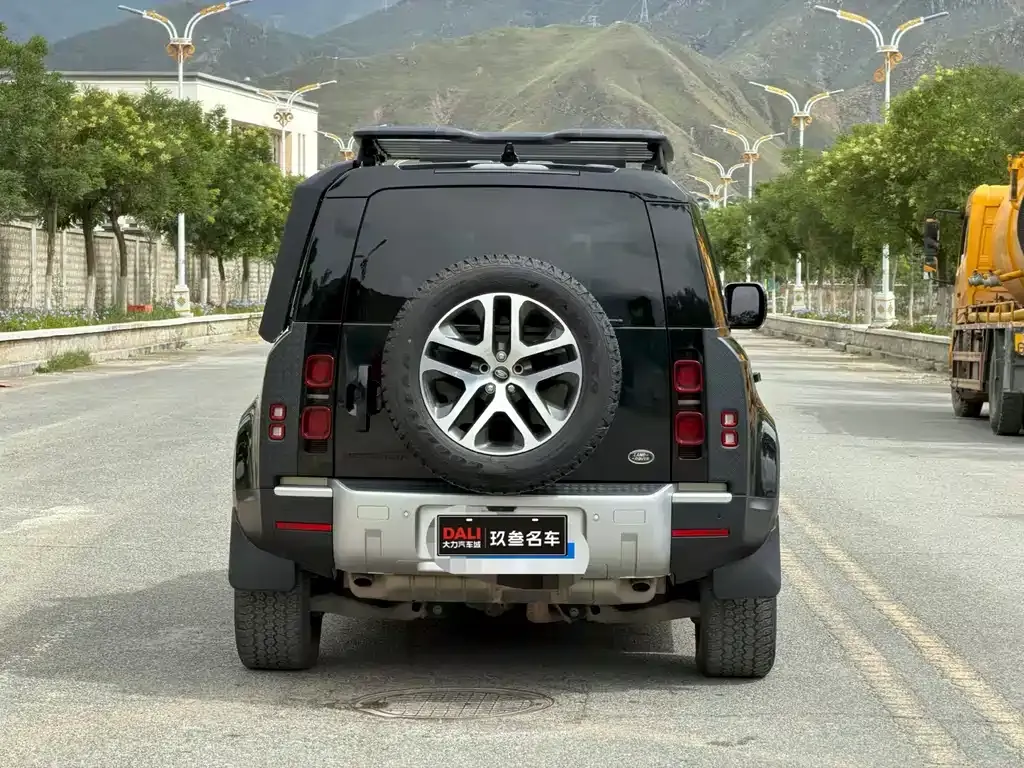Land Rover Defender — фото 9