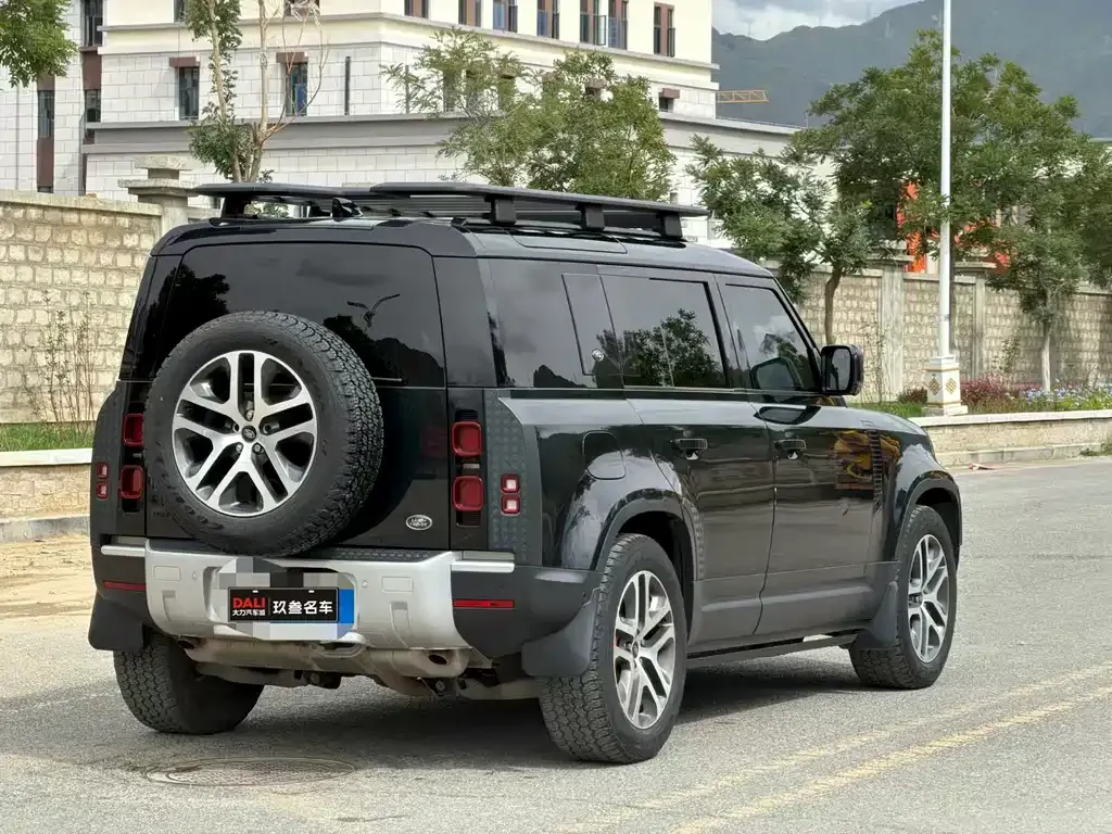 Land Rover Defender — фото 6