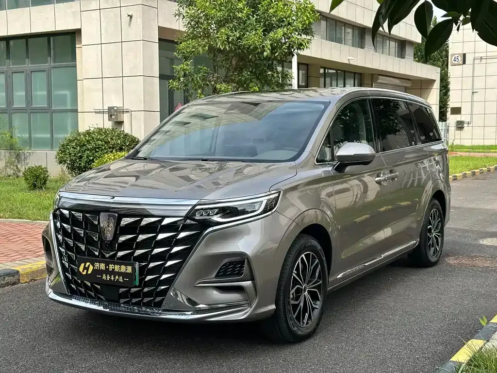 Roewe iMAX8 New Energy — фото 1