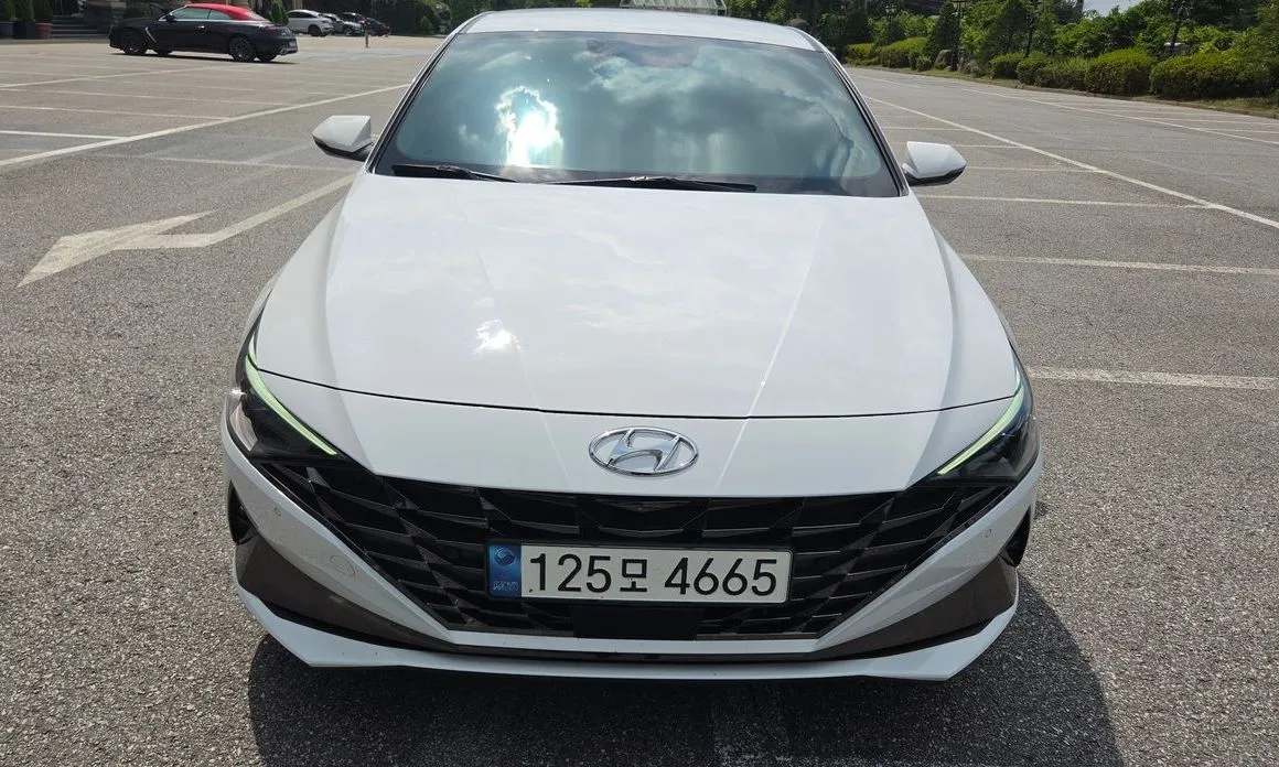 Hyundai AVANTE — фото 1