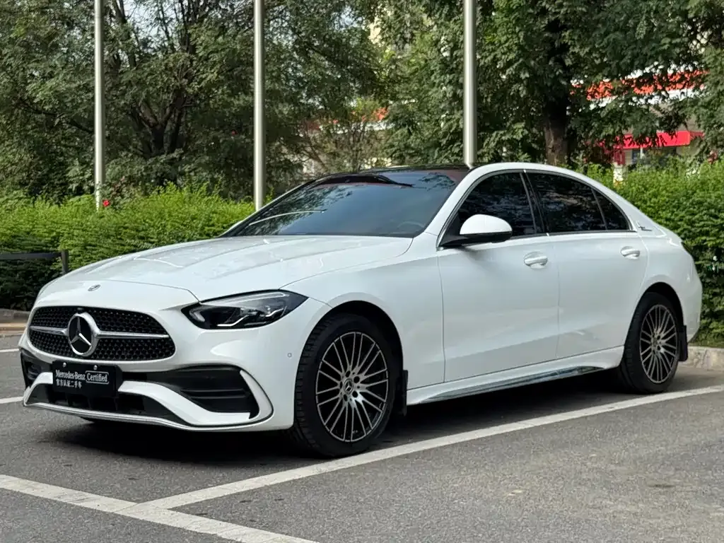 Mercedes-Benz C-Class — фото 1