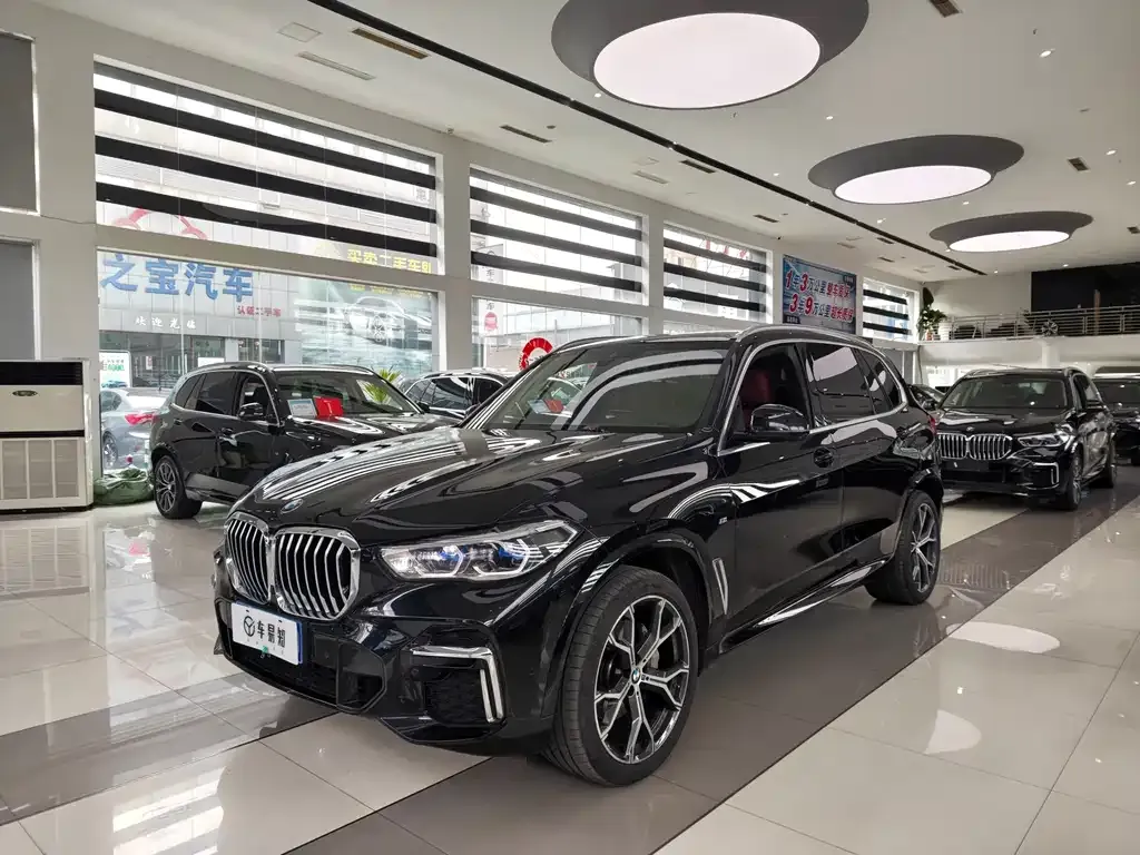 BMW X5 — фото 1