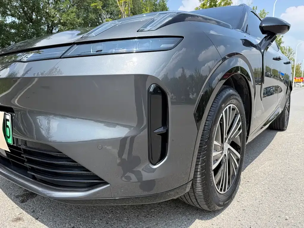 Lynk & Co 08 EM-P — фото 7