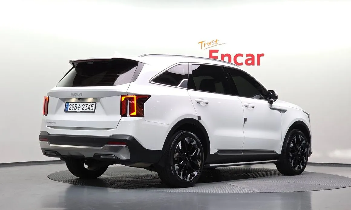 Kia Sorento — фото 4