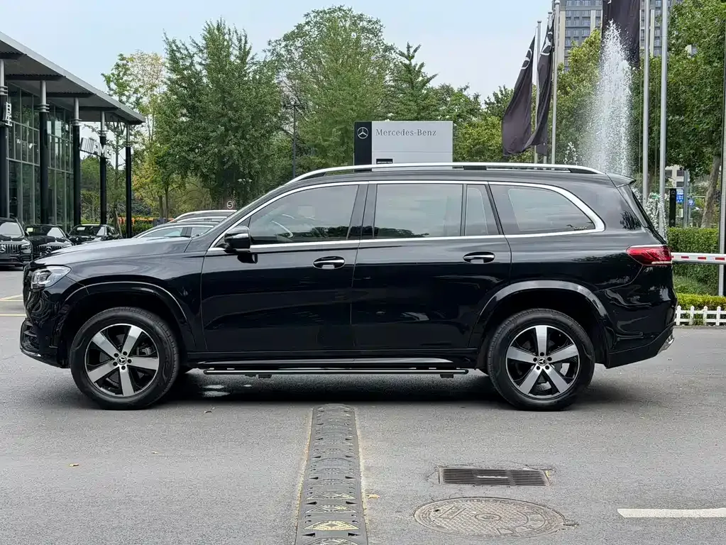 Mercedes-Benz GLS — фото 8