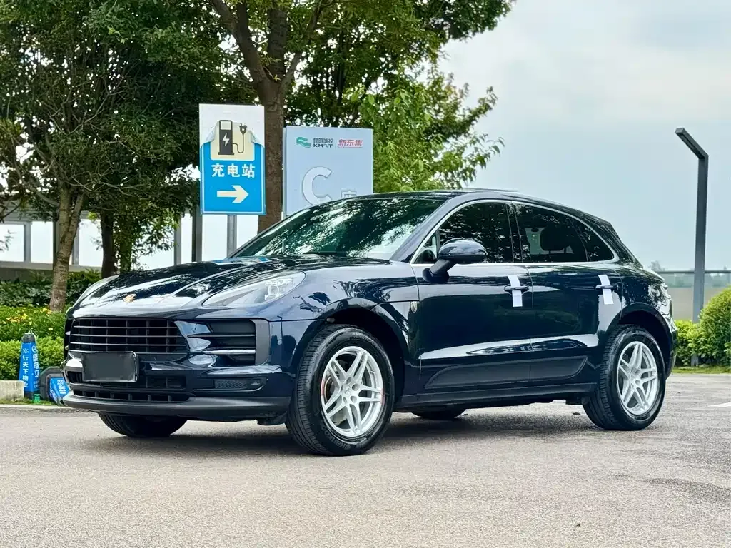 Porsche Macan — фото 1