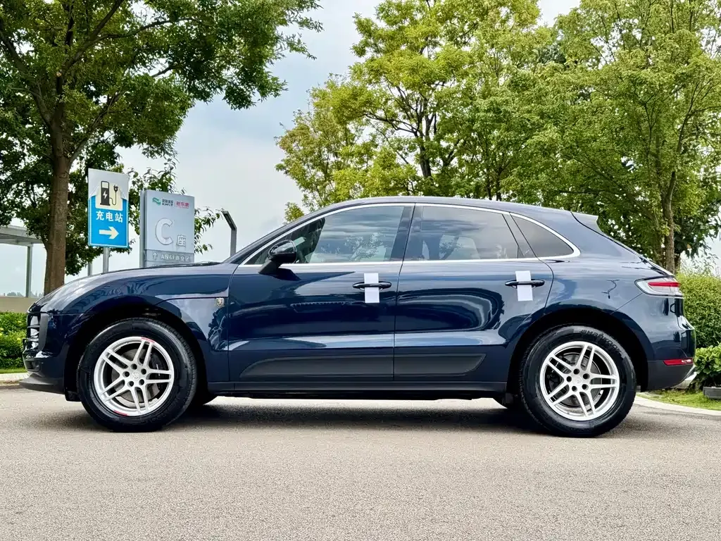Porsche Macan — фото 8