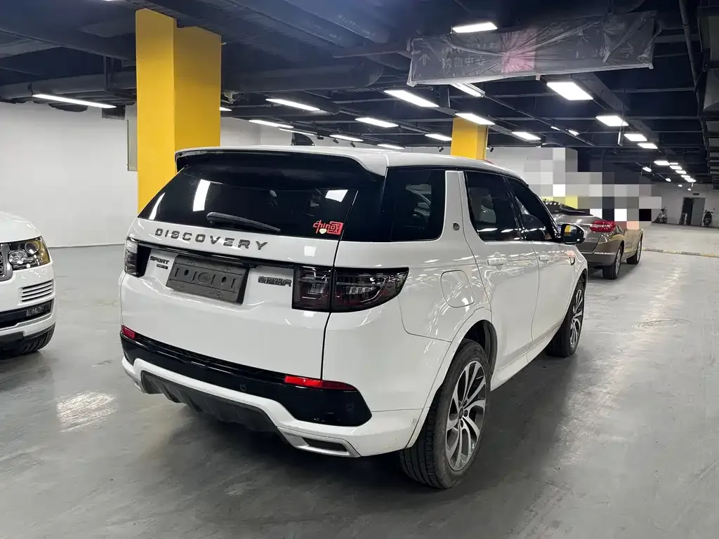 Land Rover Discovery Sport — фото 2
