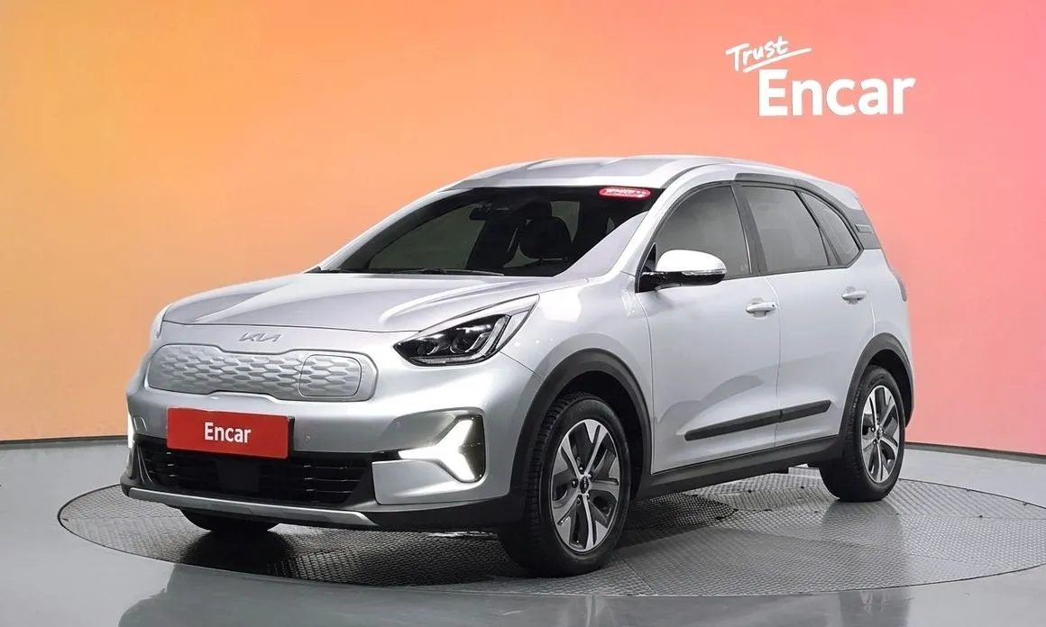 Kia Niro — фото 1