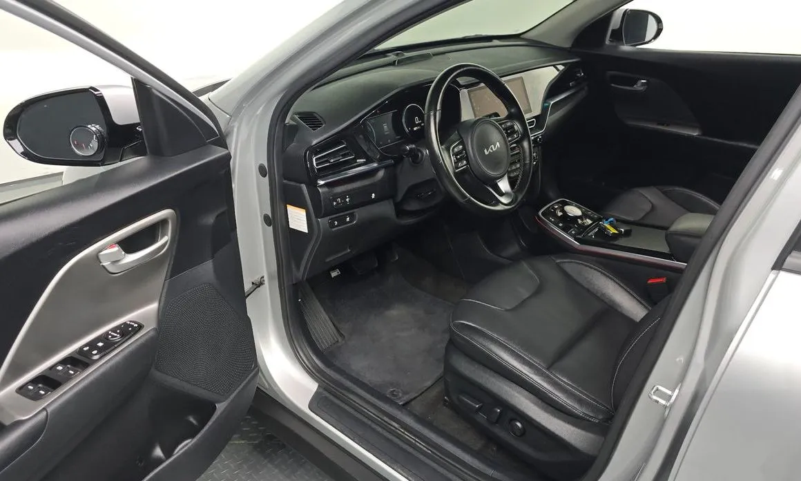 Kia Niro — фото 10