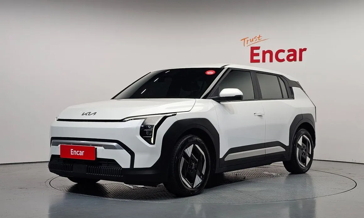 Kia EV3 — фото 1