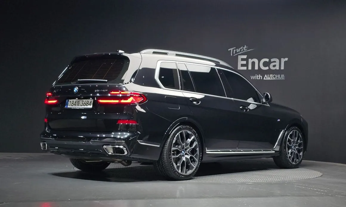 BMW X7 — фото 2
