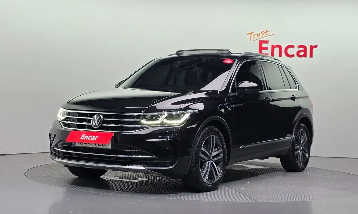 Volkswagen Tiguan — фото 1