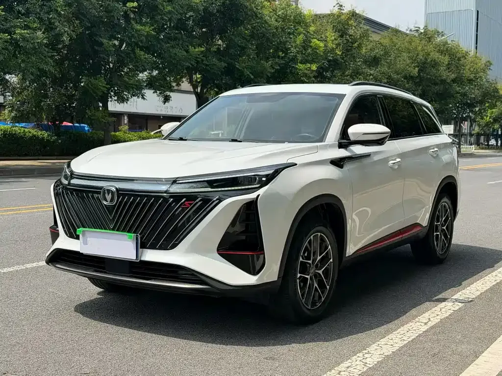 Changan CS75PLUS — фото 1