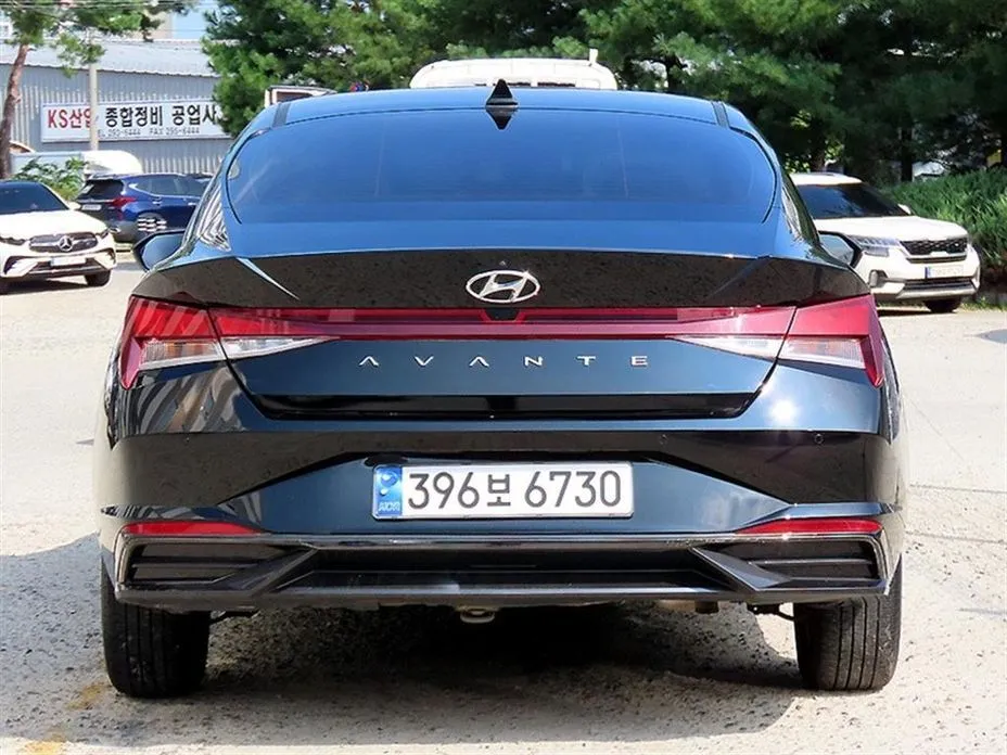 Hyundai AVANTE — фото 3